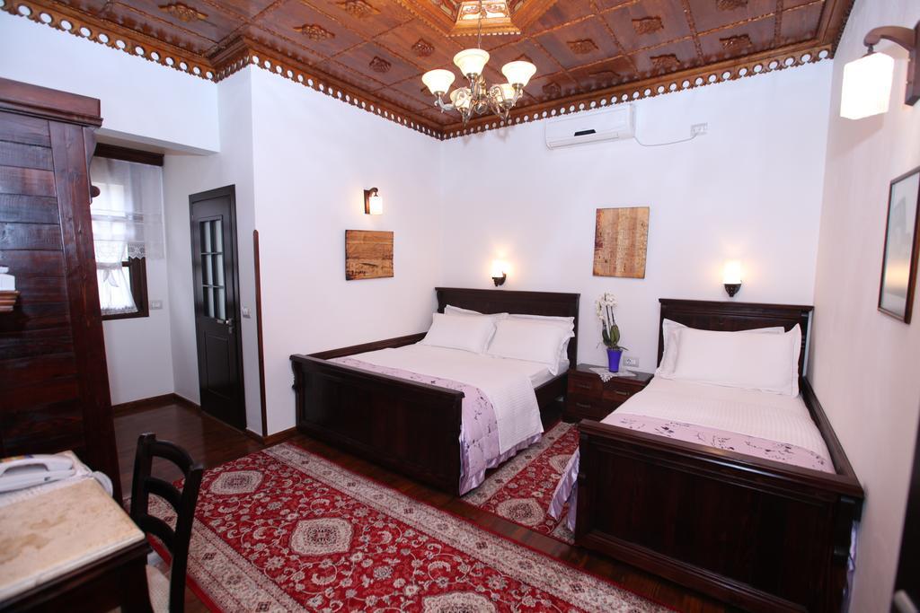 Antipatrea Hotel Berat Zewnętrze zdjęcie