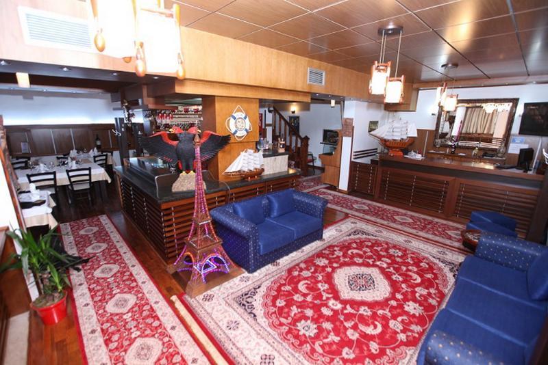 Antipatrea Hotel Berat Zewnętrze zdjęcie