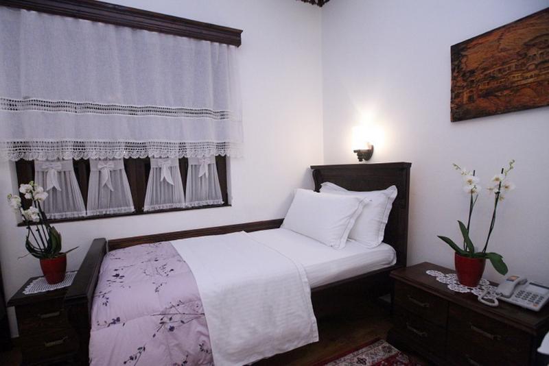 Antipatrea Hotel Berat Zewnętrze zdjęcie